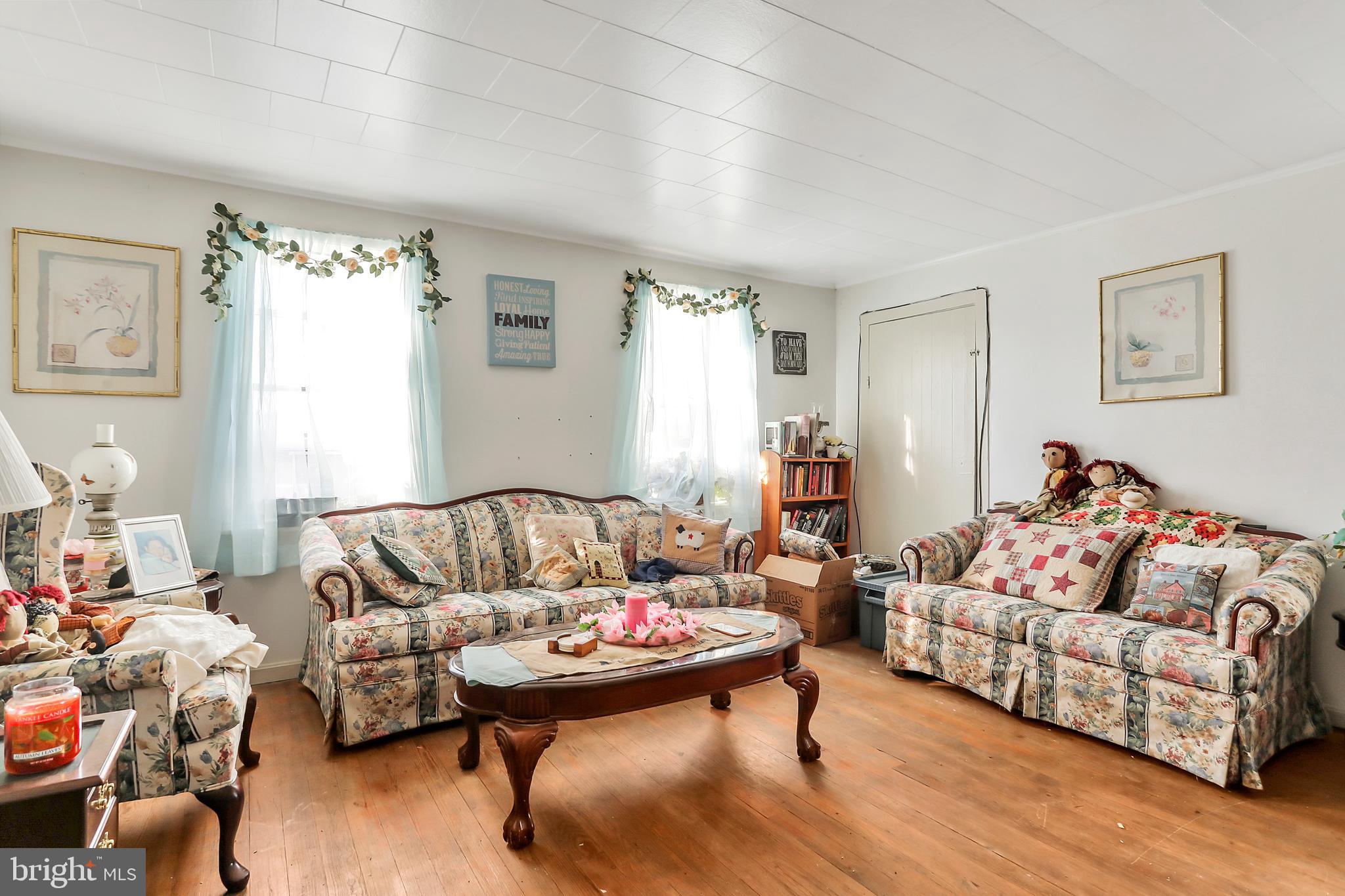 DAVIS STRASBURG - Commercial Sale