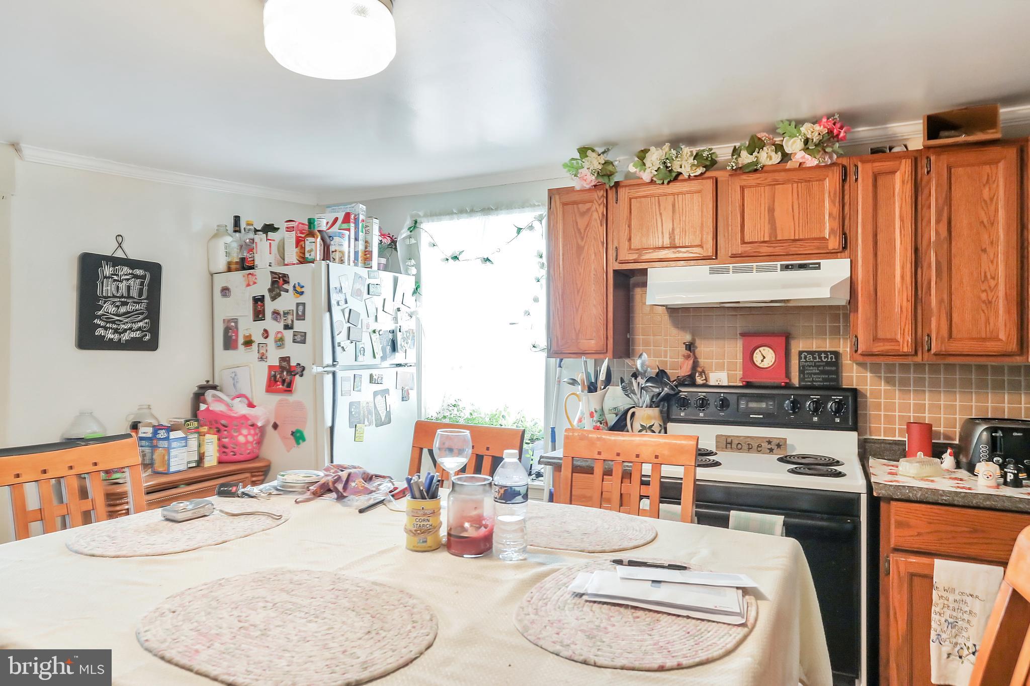 DAVIS STRASBURG - Commercial Sale