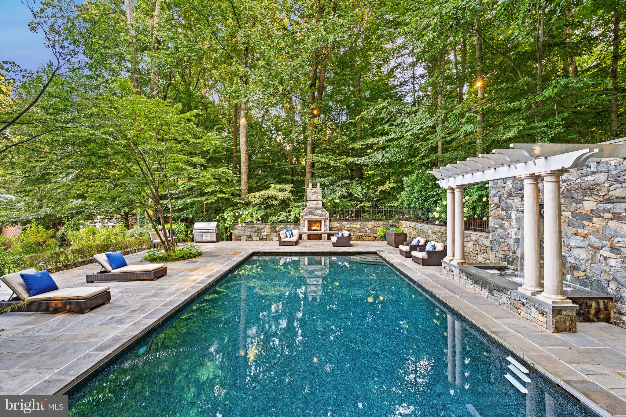 AVENEL - Residential