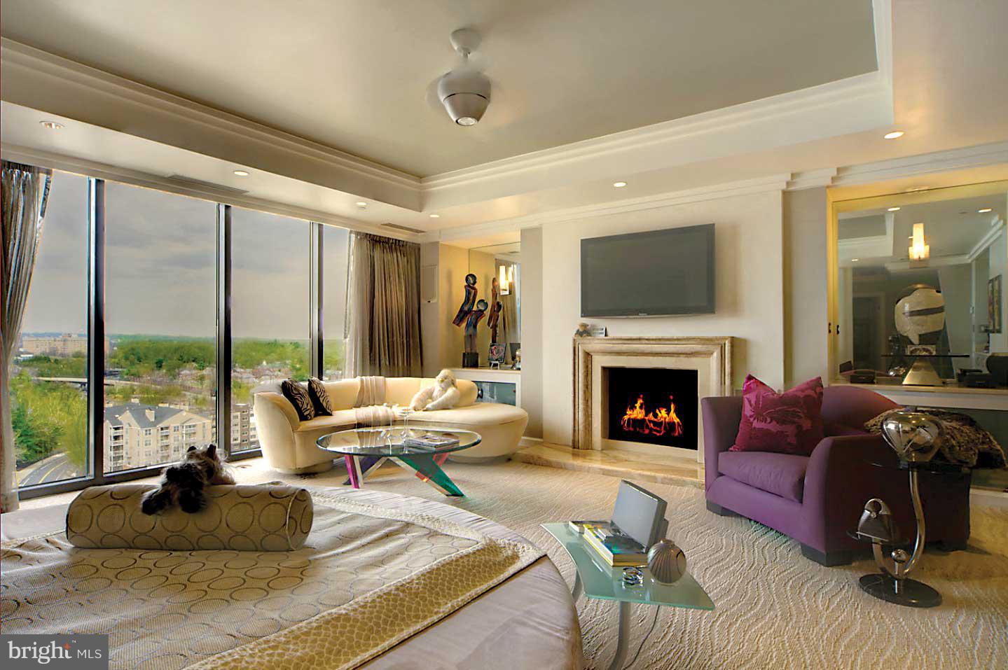 ATRIUM CONDO - Residential