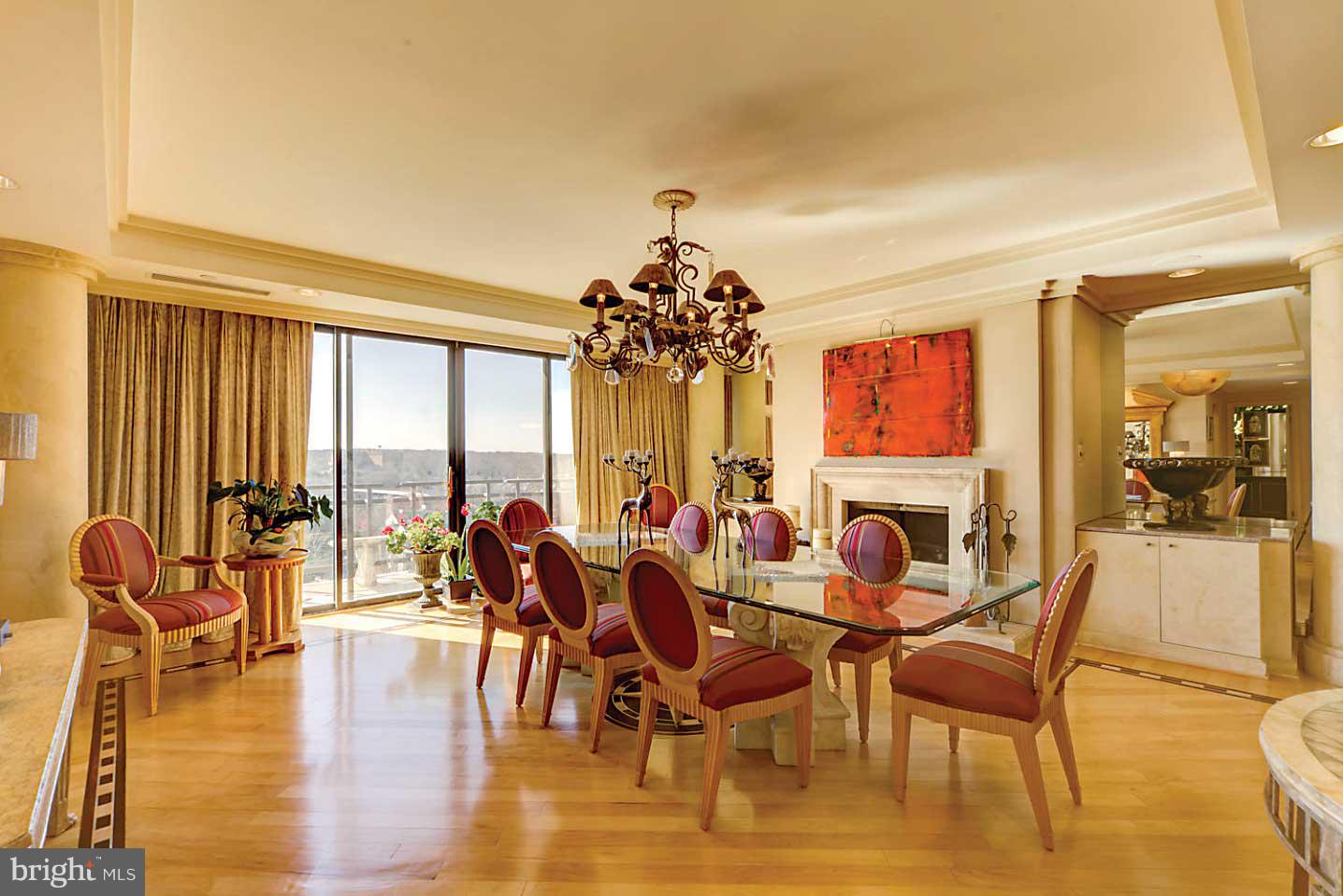 ATRIUM CONDO - Residential