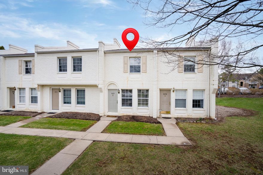 Whether you are looking for a place to call home or to expand your investment portfolio, 973 Stratford Court is the ticket! With 2 well sized bedrooms, vinyl flooring, a functional floorplan, and a handy laundry space, this property offers easy, comfortable ownership. This home has a fabulous location, close to bus routes, the YMCA, downtown and Penn State's campus. Schedule your private tour today!