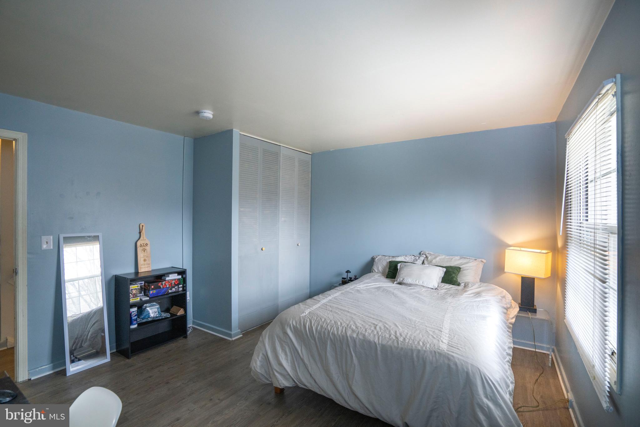 STRATFORD COURT - Residential