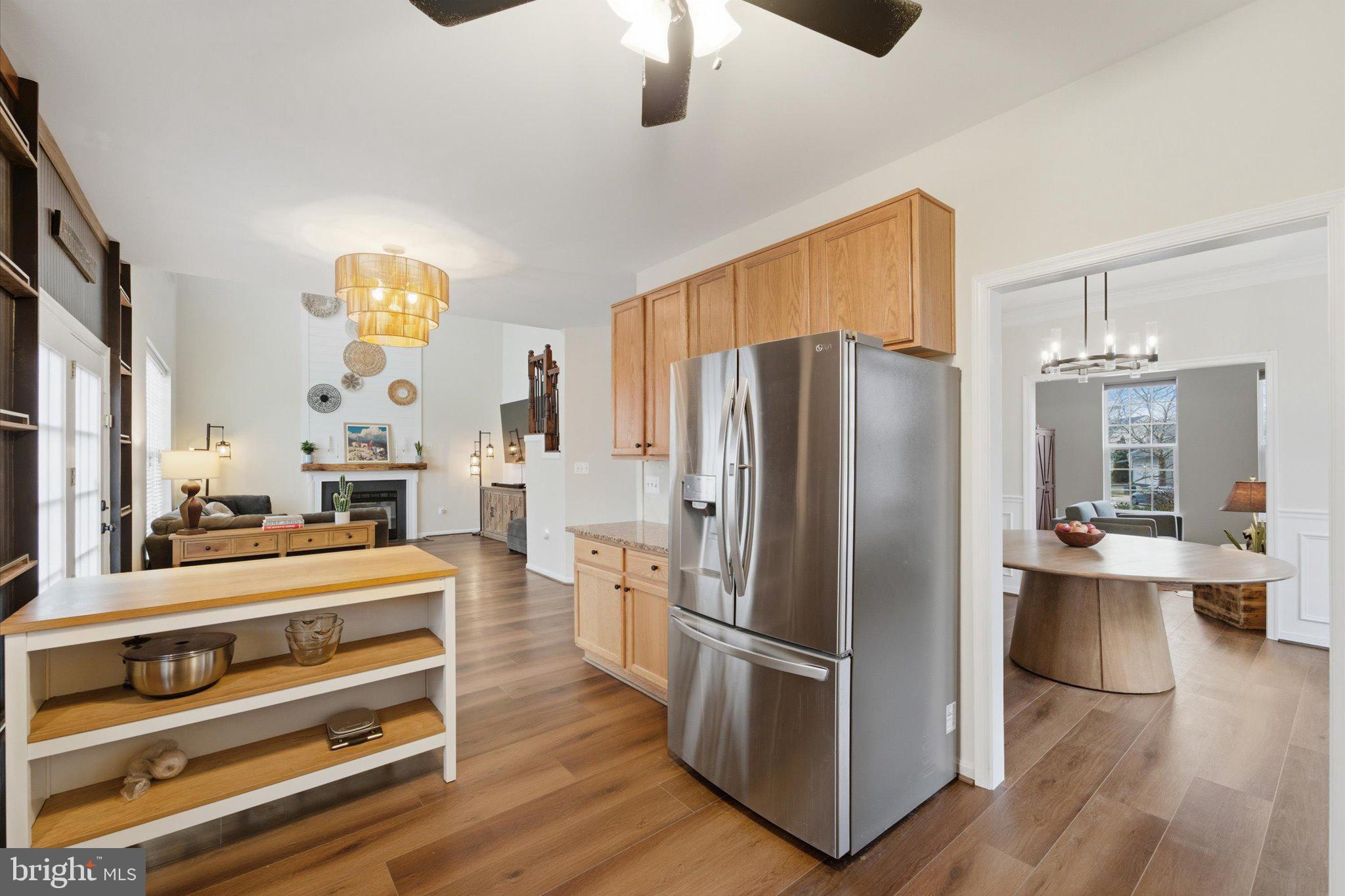 ROUND HILL - Residential