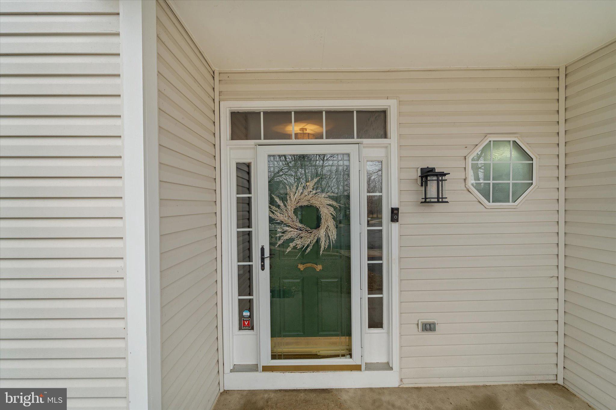 ROUND HILL - Residential