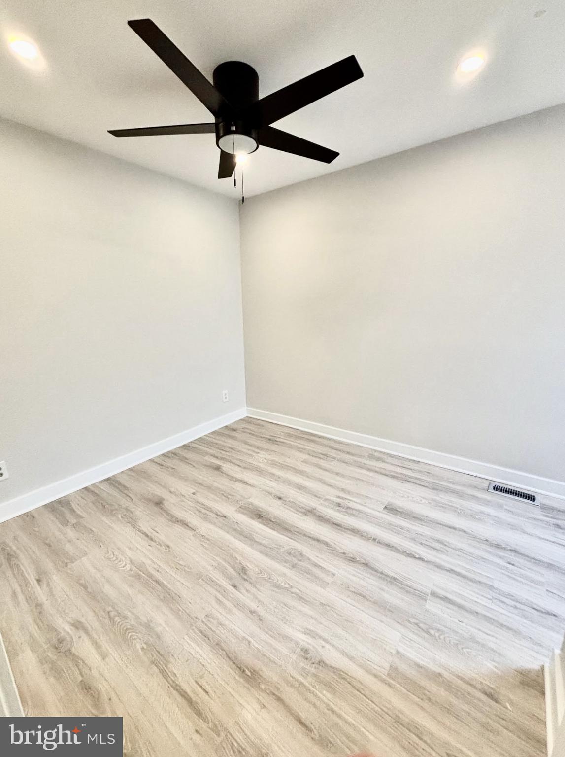 GRAYS FERRY - Residential Lease