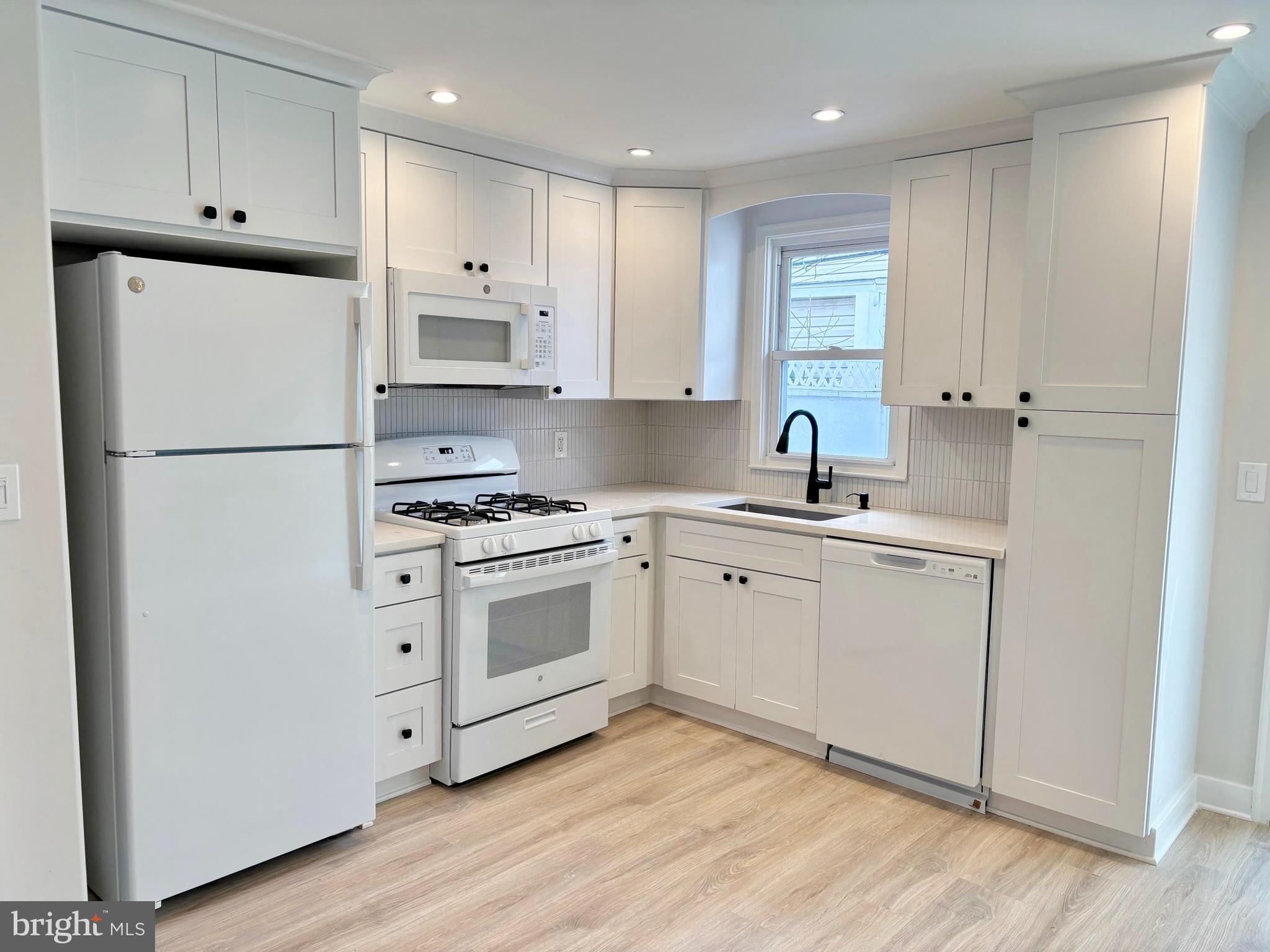 GRAYS FERRY - Residential Lease