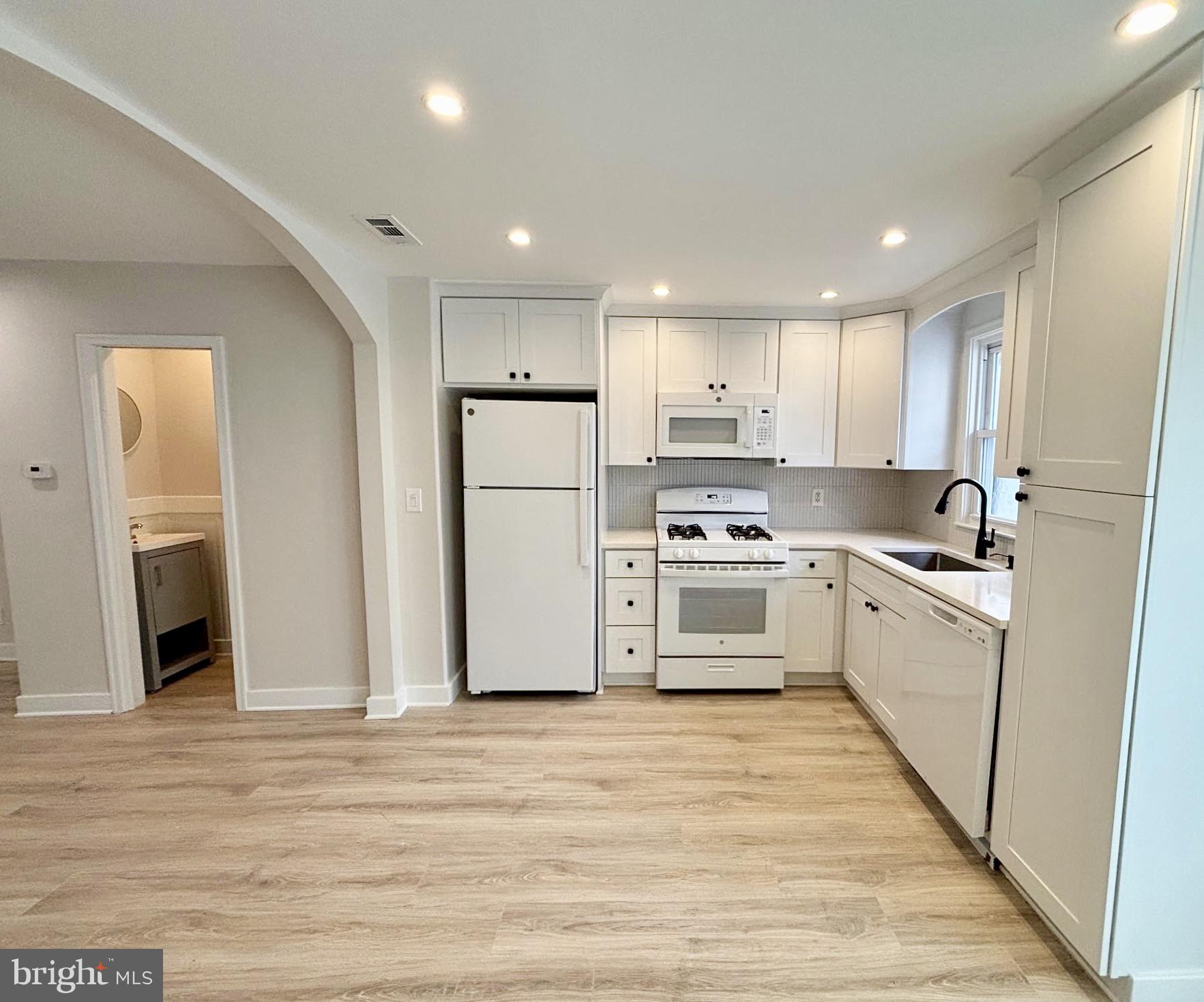 GRAYS FERRY - Residential Lease