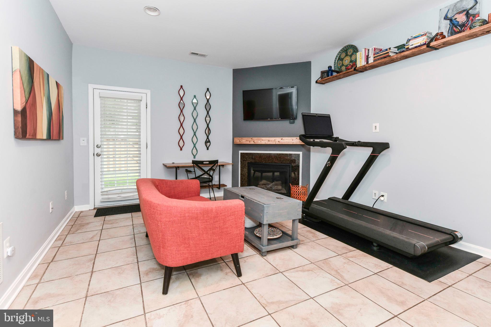 BELMONT TRACE - Residential Lease