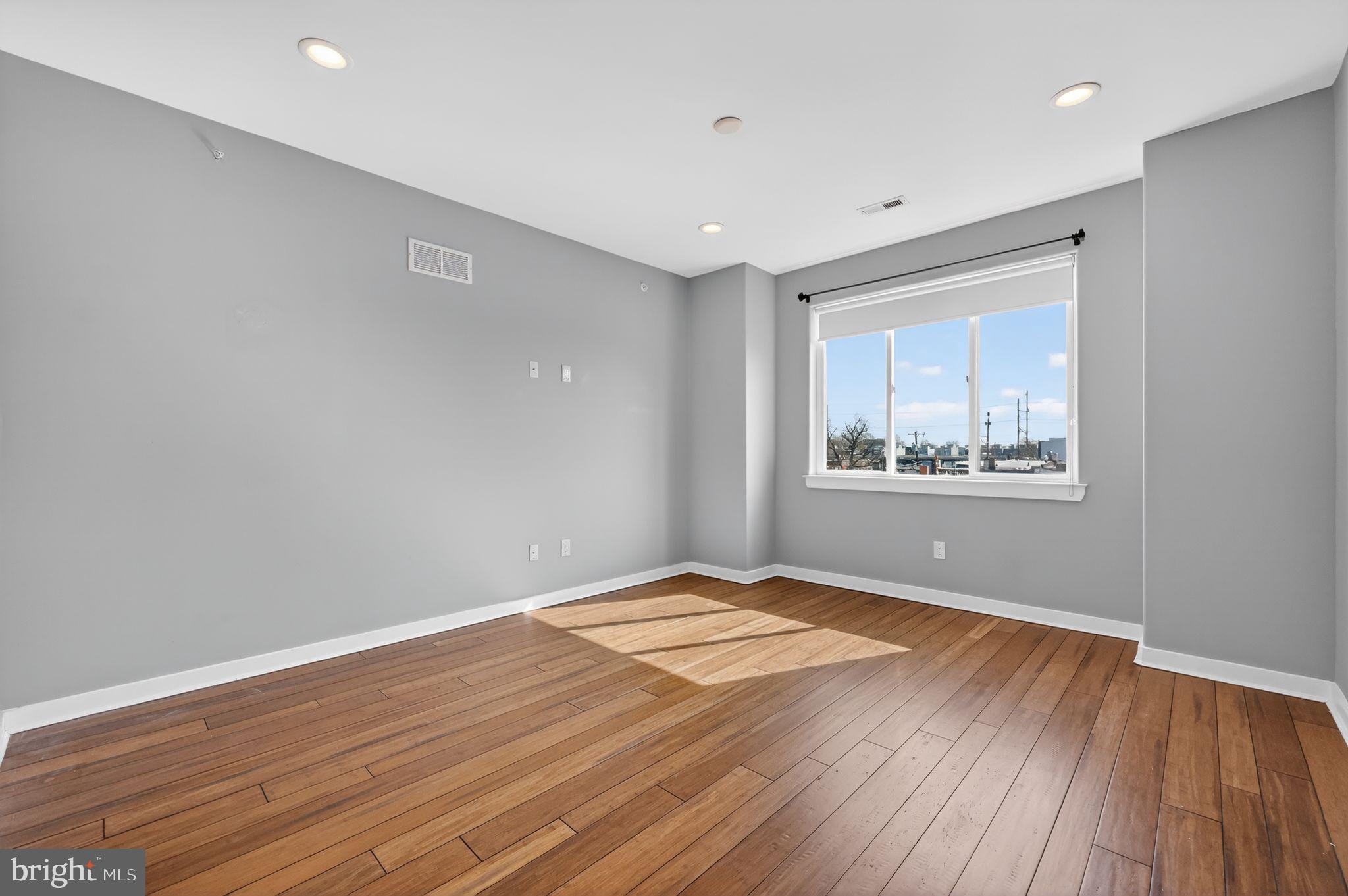 GRAYS FERRY - Residential