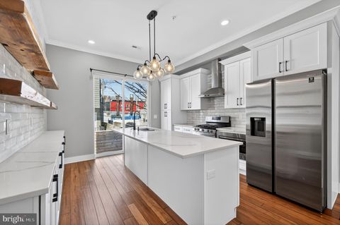 Townhouse For Sale - 1508 S Lecount Street<br/> PHILADELPHIA, PA 19146