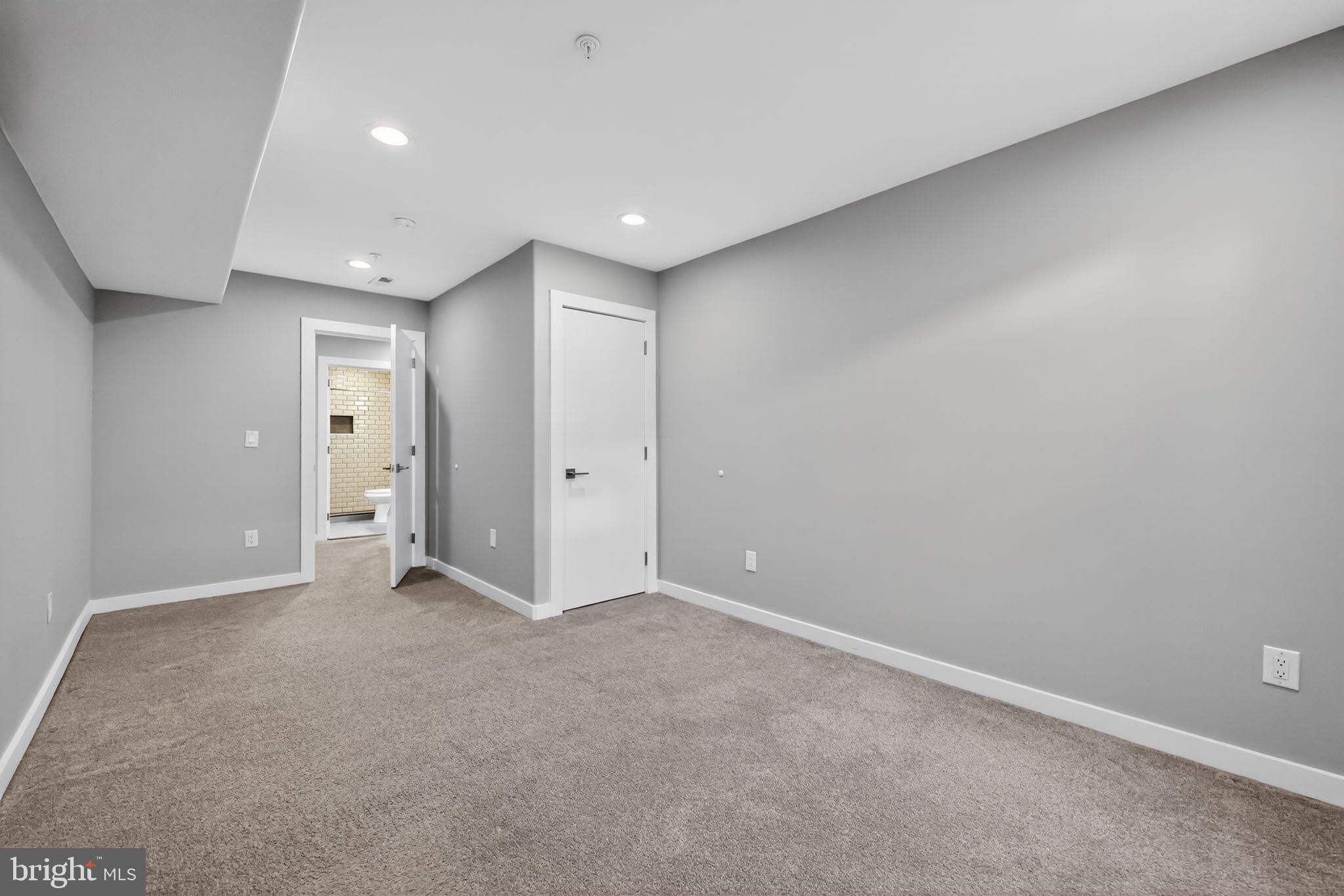 GRAYS FERRY - Residential