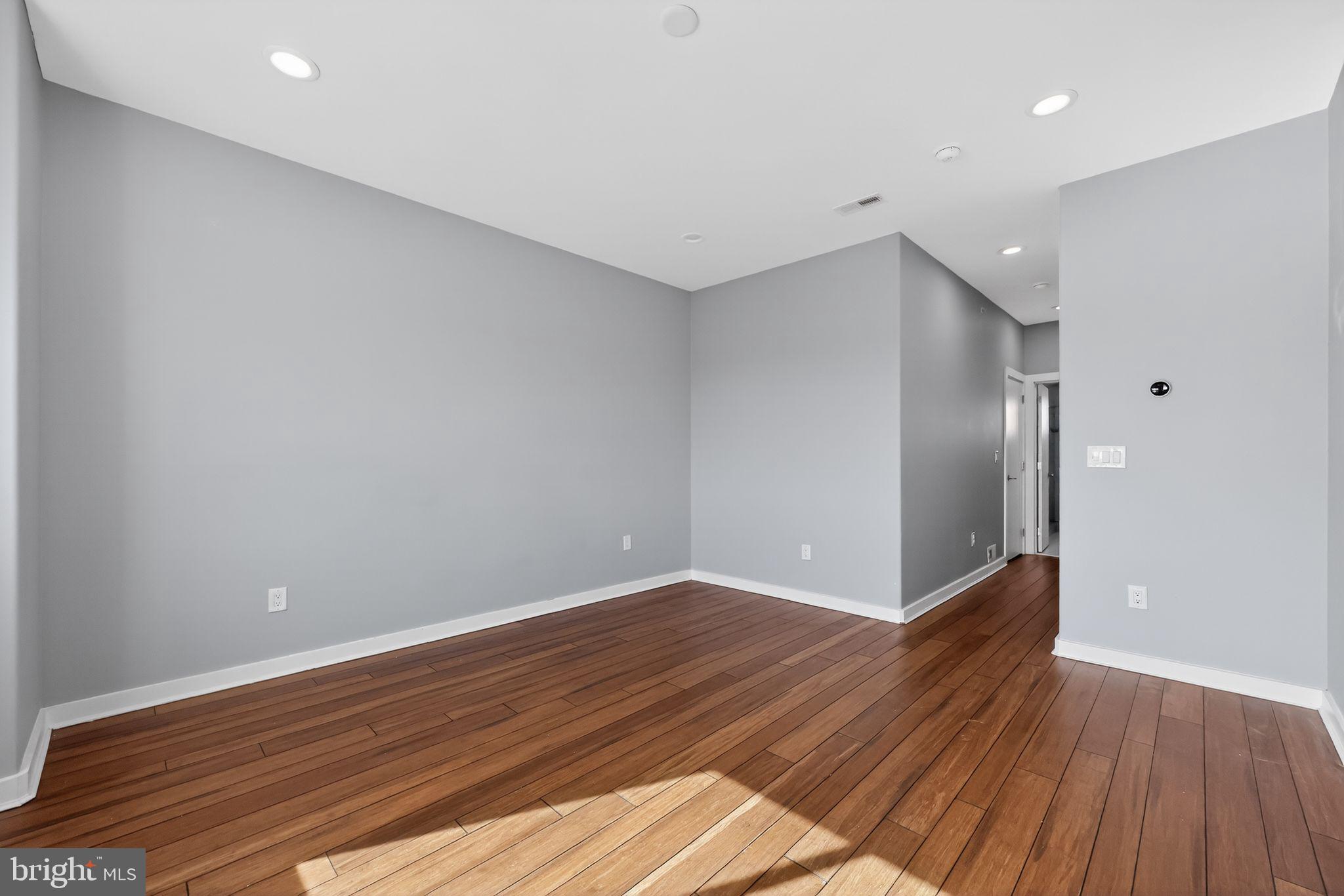 GRAYS FERRY - Residential