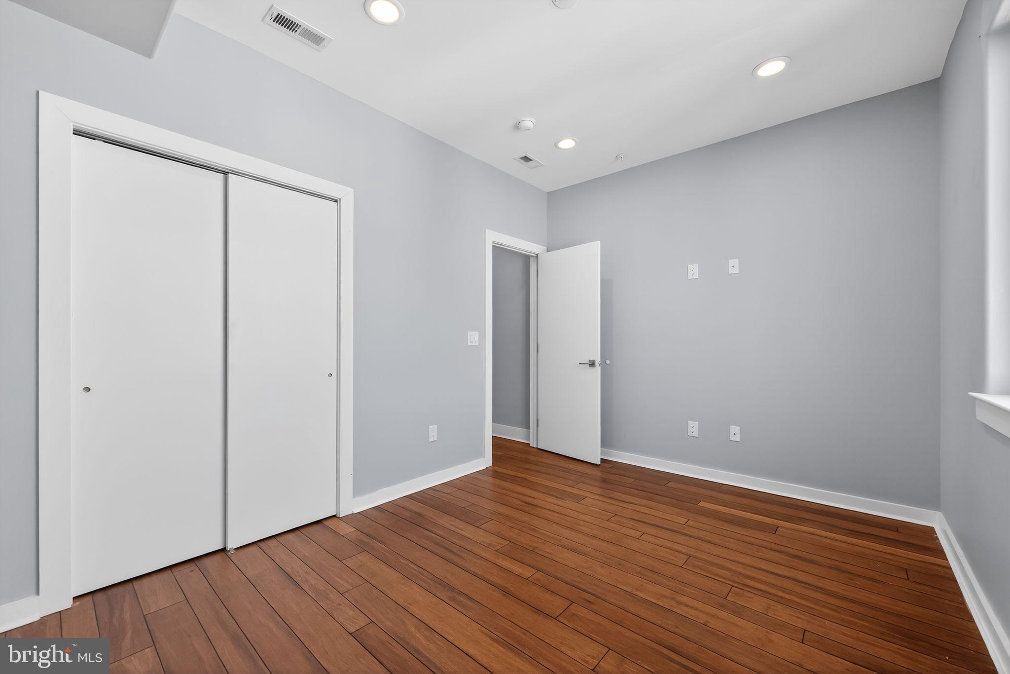 GRAYS FERRY - Residential