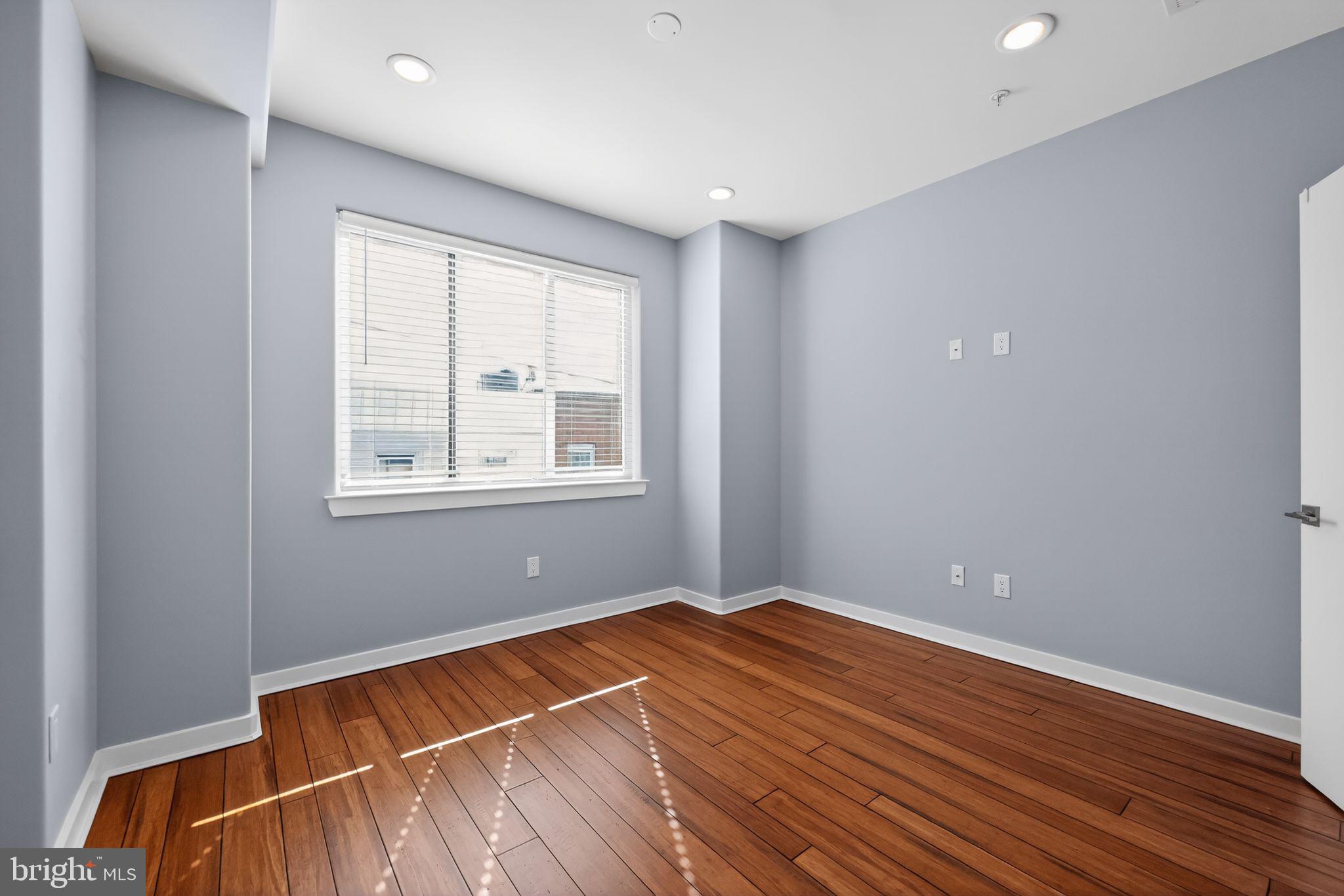 GRAYS FERRY - Residential