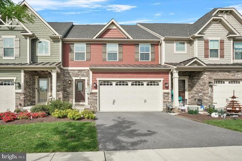 1320 PENNINGTON DRIVE BRUNSWICK MD 21716