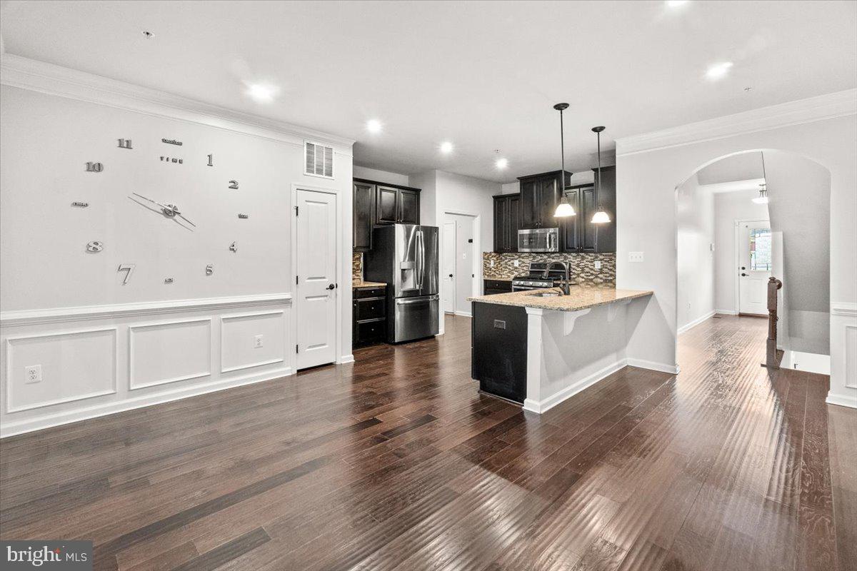 1320 PENNINGTON DRIVE