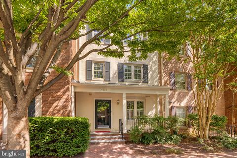 4323 WESTOVER PLACE NW WASHINGTON DC 20016