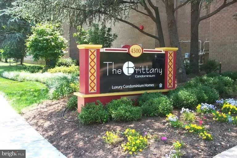 4500 S Four Mile Run Drive Unit 133, Arlington, VA 22204
