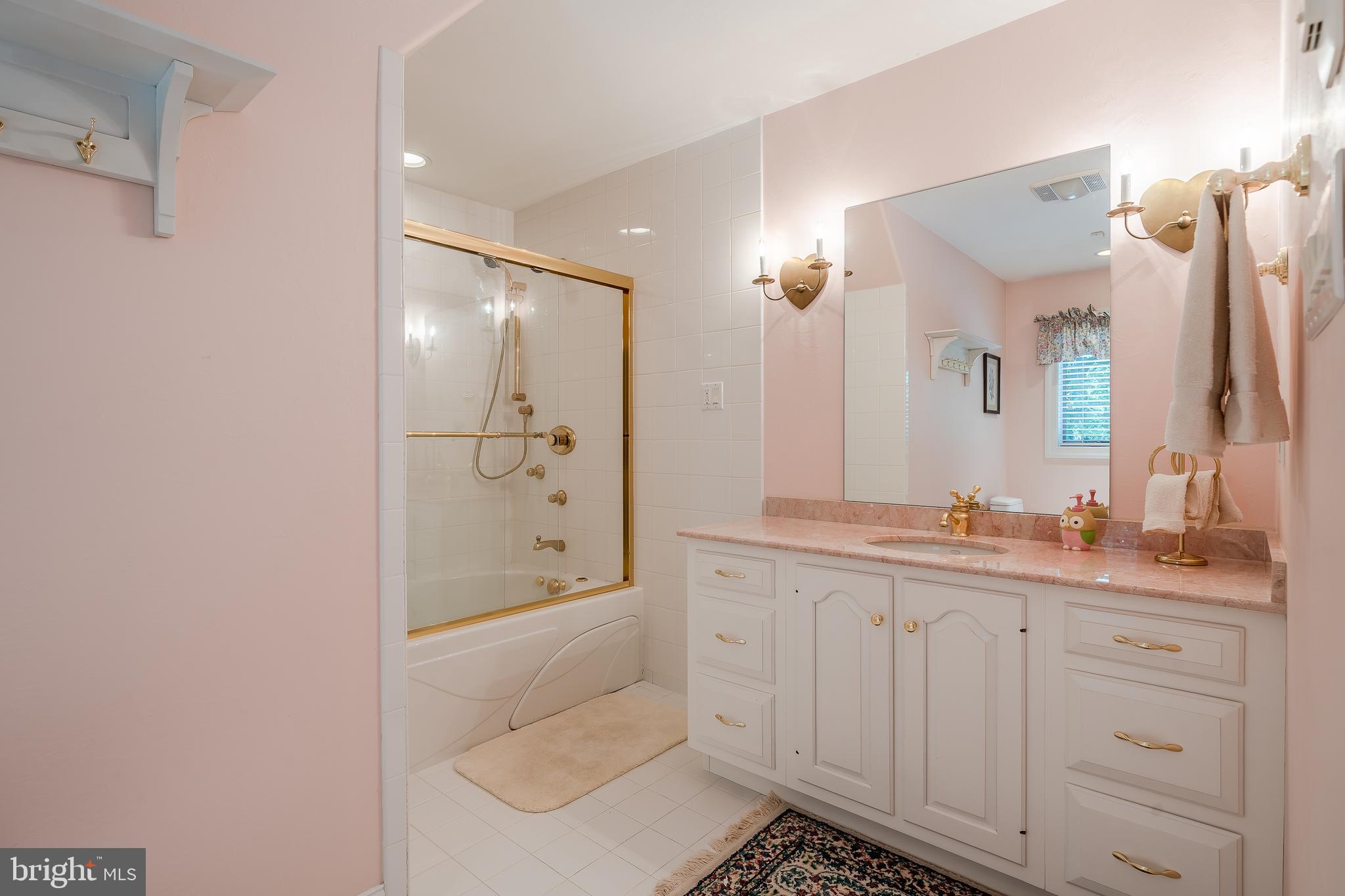 KENNETT TWP - Residential