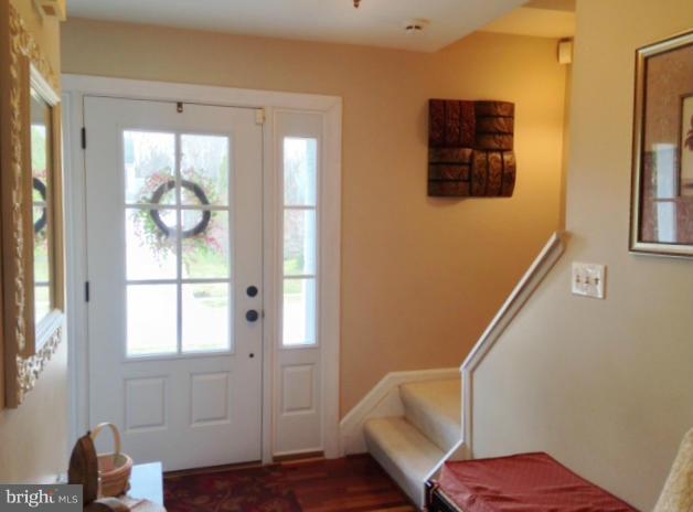 GLENWOOD GARTH - Residential Lease