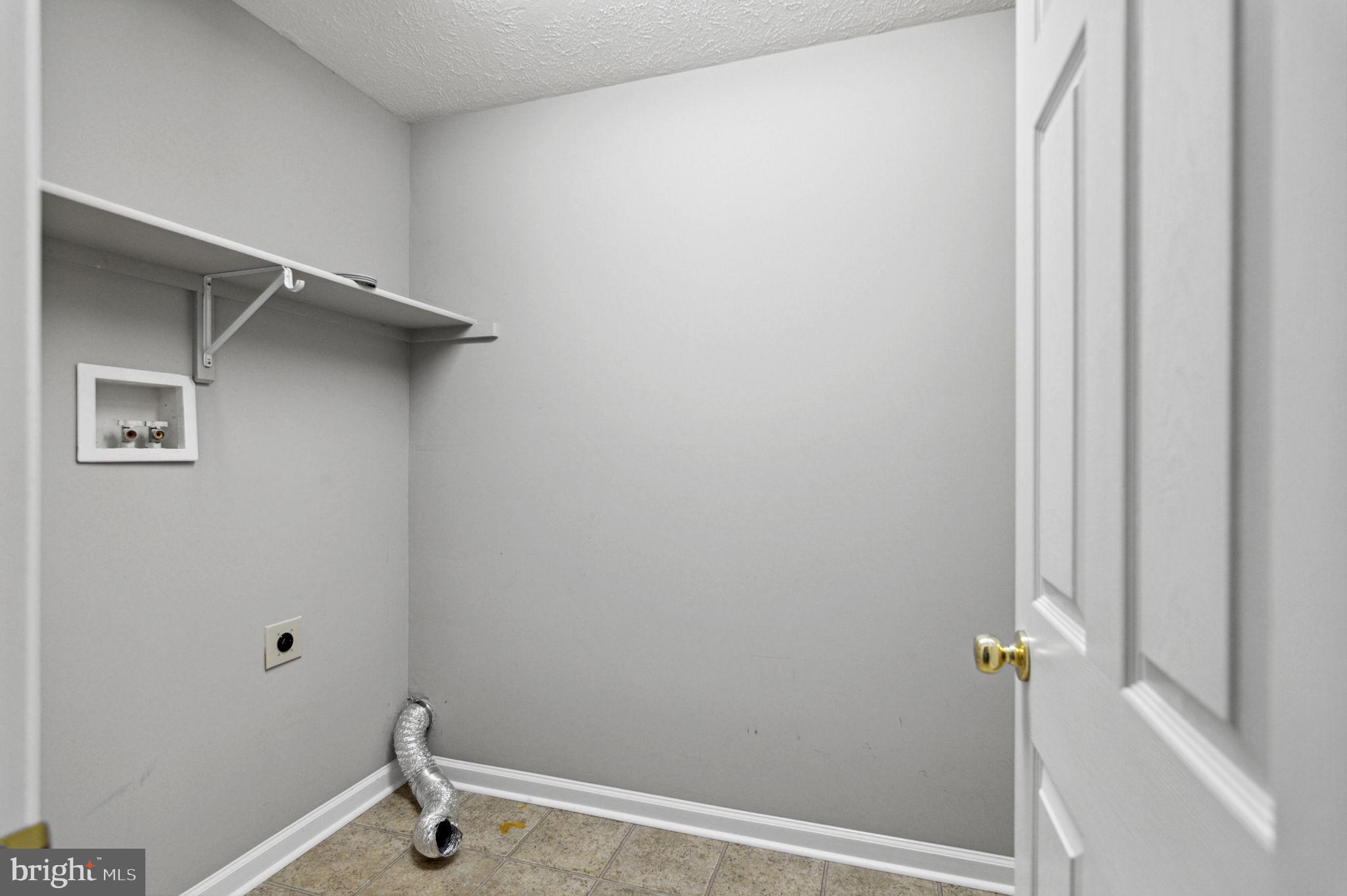 SUMMERS LANDING - Residential Lease