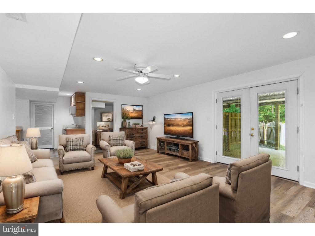 SUMMERS LANDING - Residential Lease