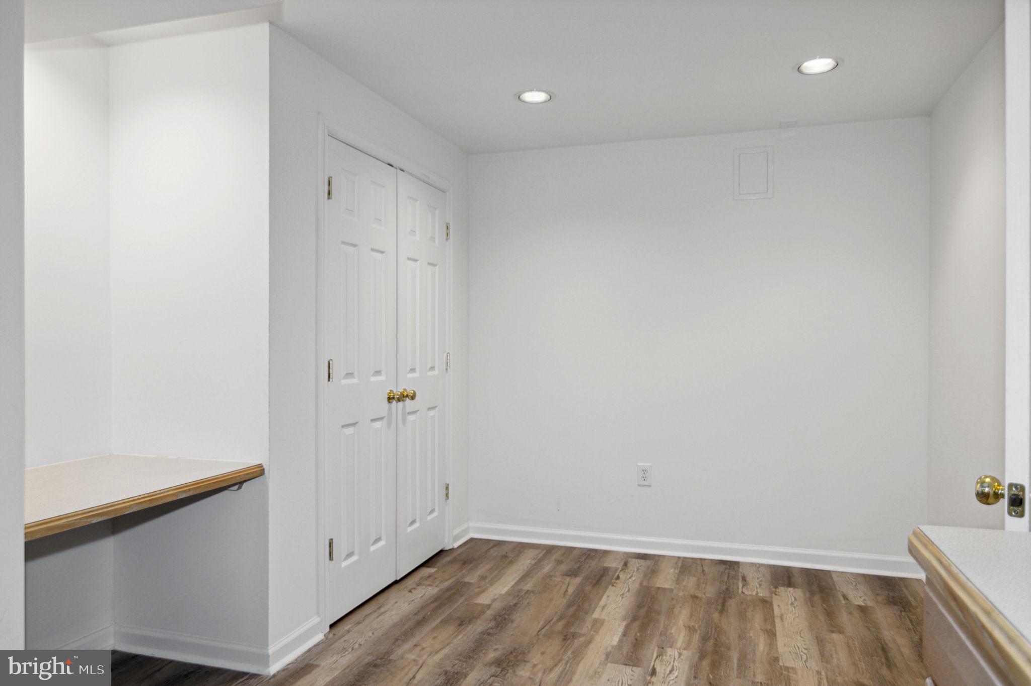 SUMMERS LANDING - Residential Lease