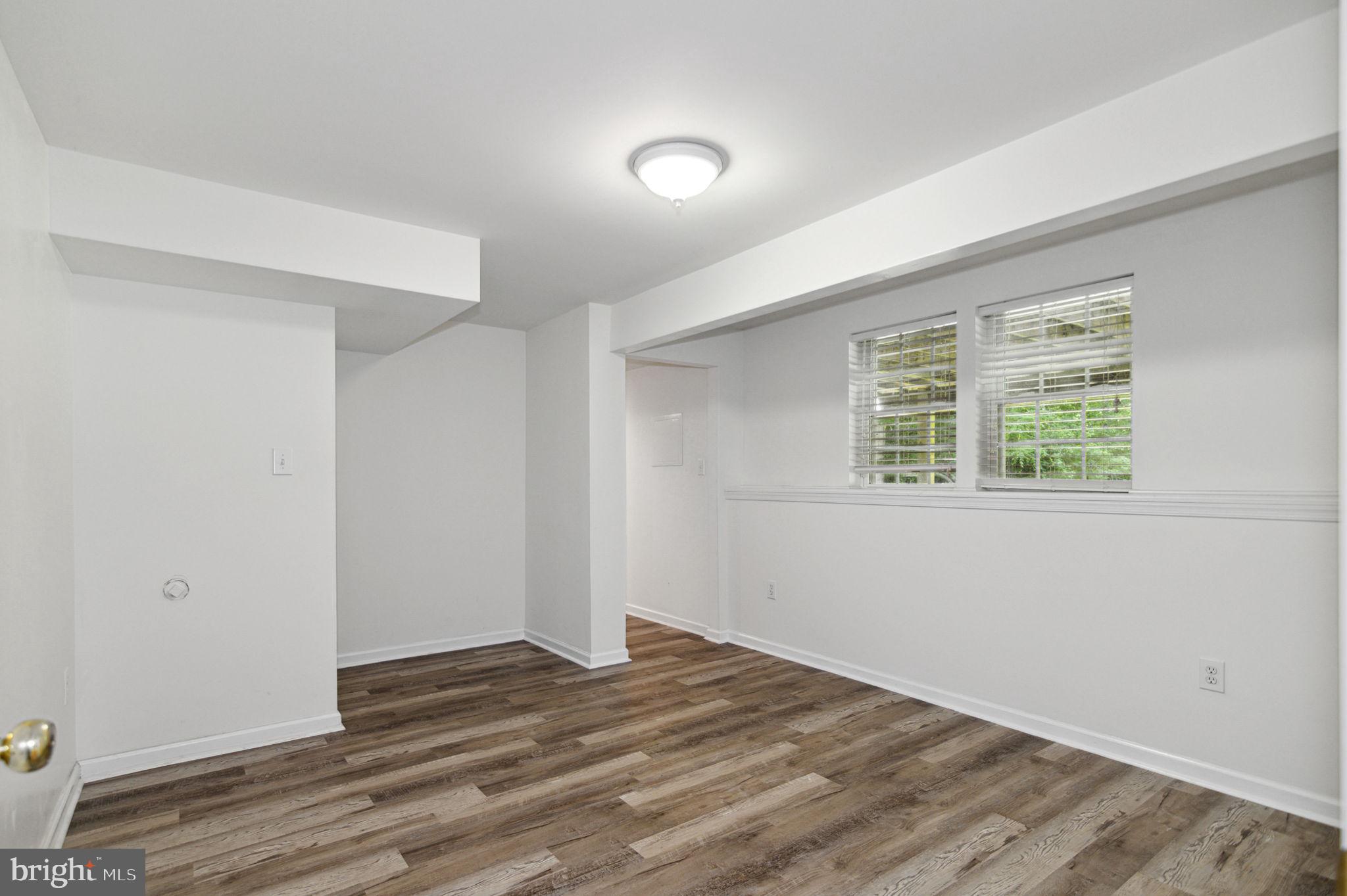 SUMMERS LANDING - Residential Lease