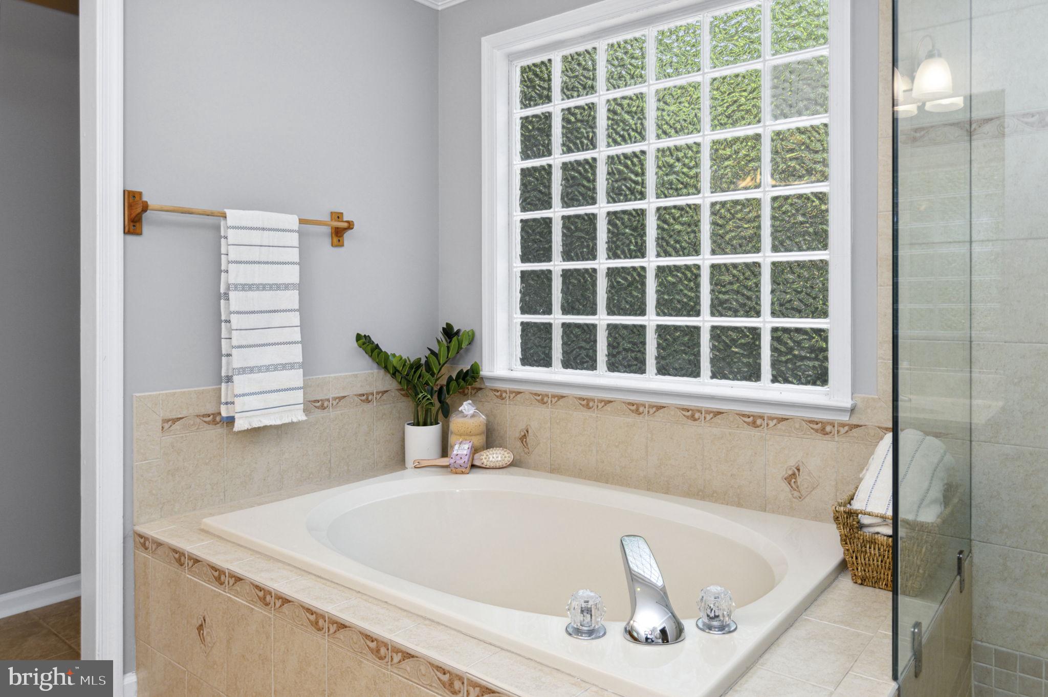 SUMMERS LANDING - Residential Lease