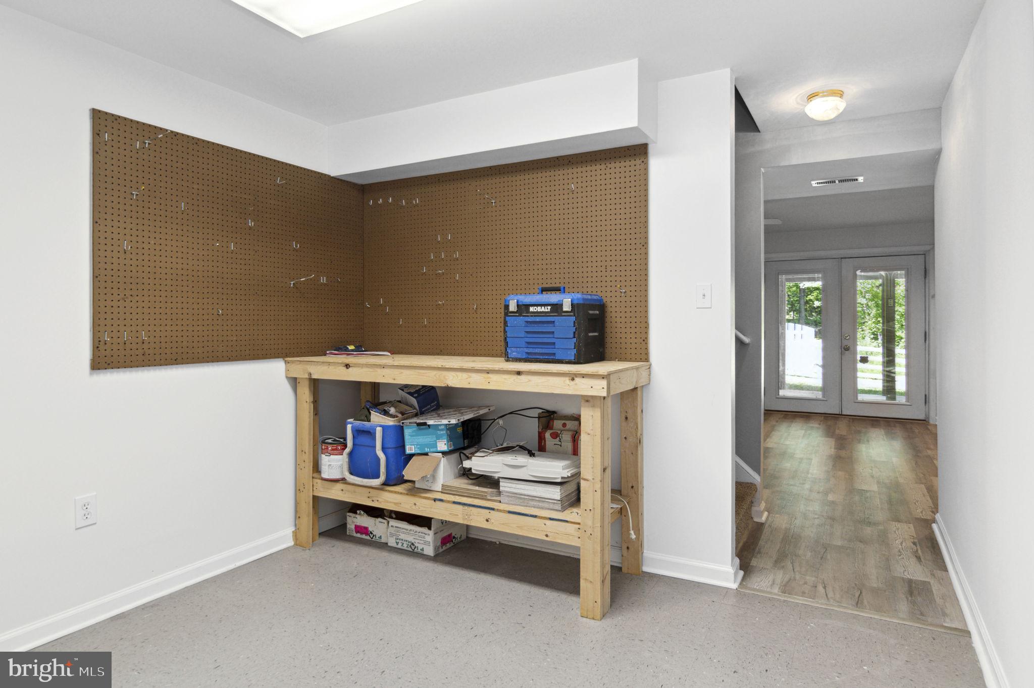 SUMMERS LANDING - Residential Lease