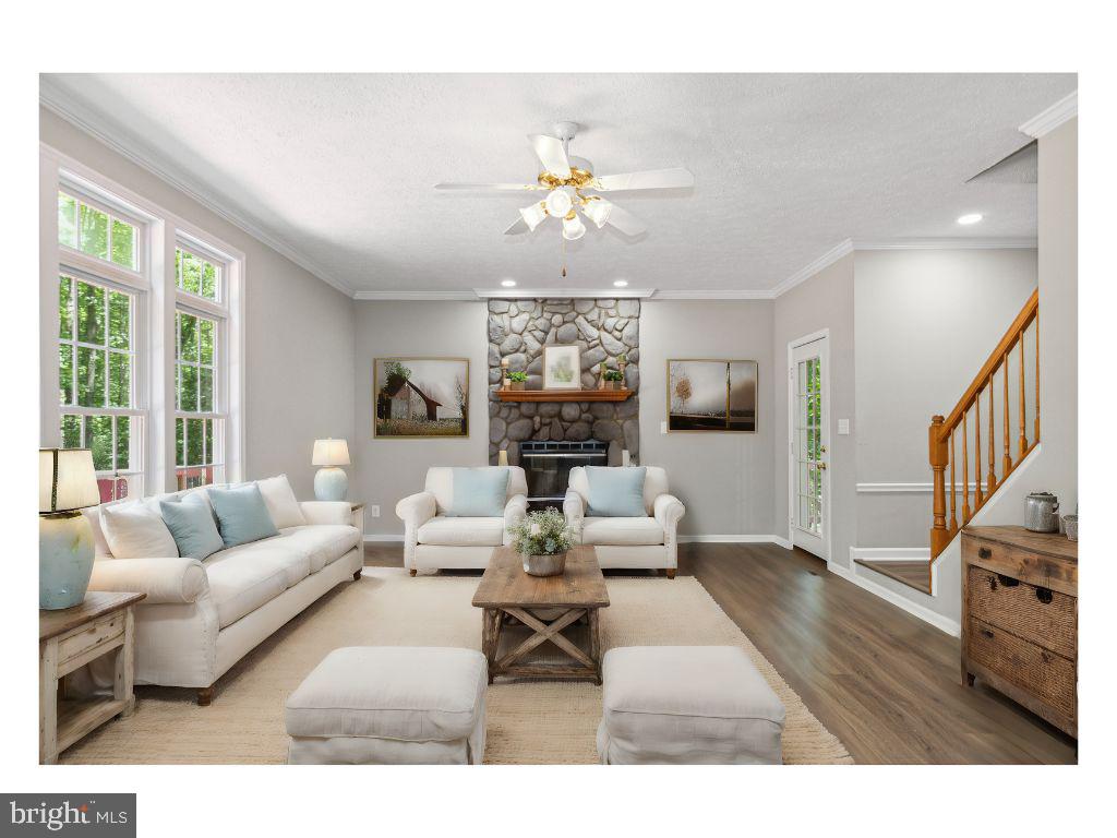 SUMMERS LANDING - Residential Lease