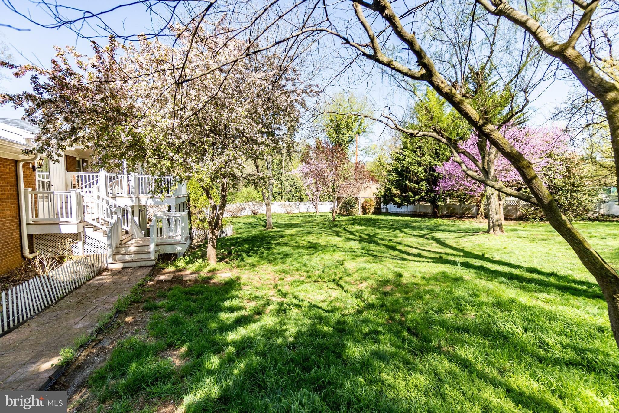 TAMMANY MANOR - Residential