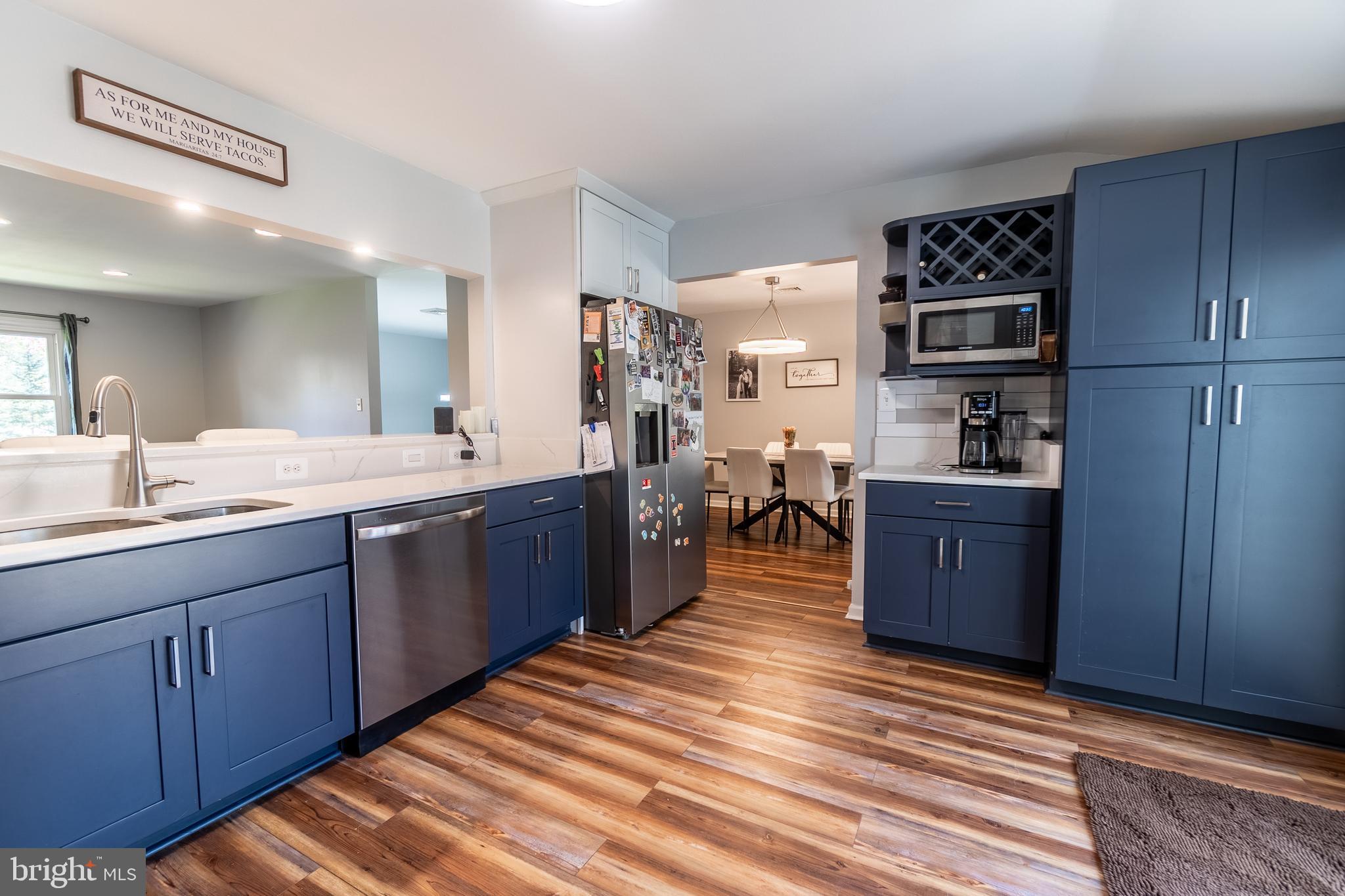 TAMMANY MANOR - Residential