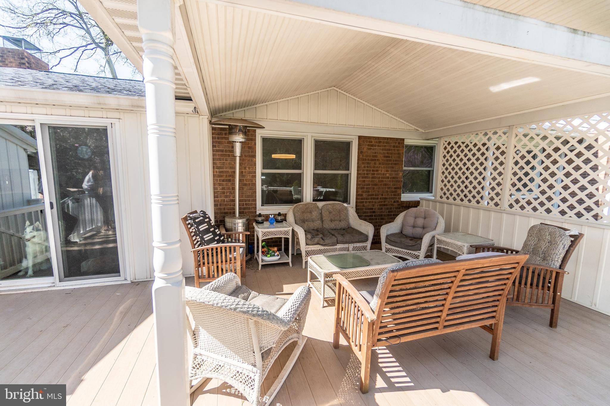 TAMMANY MANOR - Residential