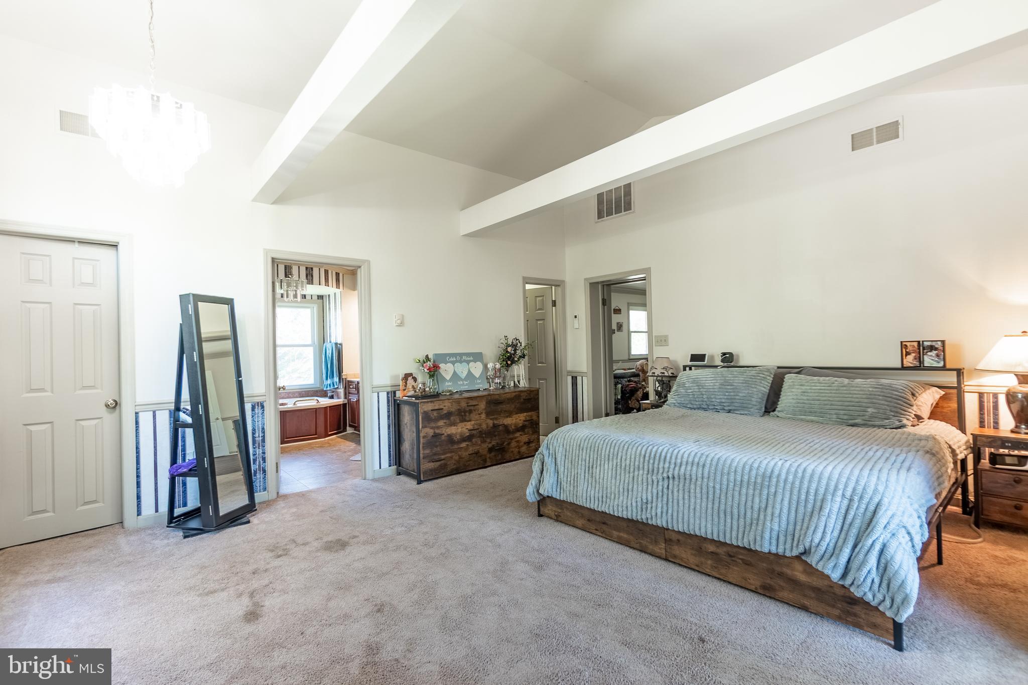 TAMMANY MANOR - Residential