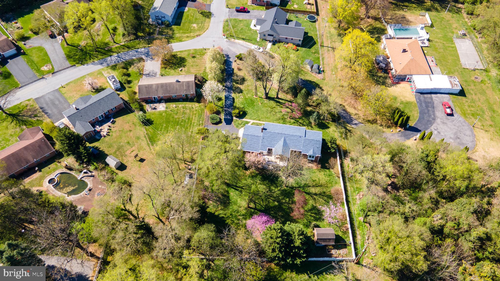 TAMMANY MANOR - Residential