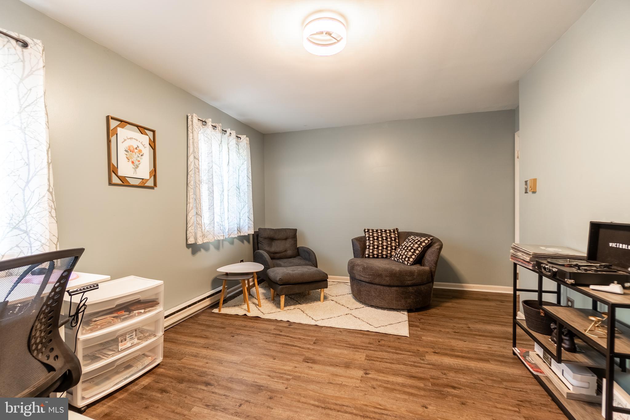 TAMMANY MANOR - Residential