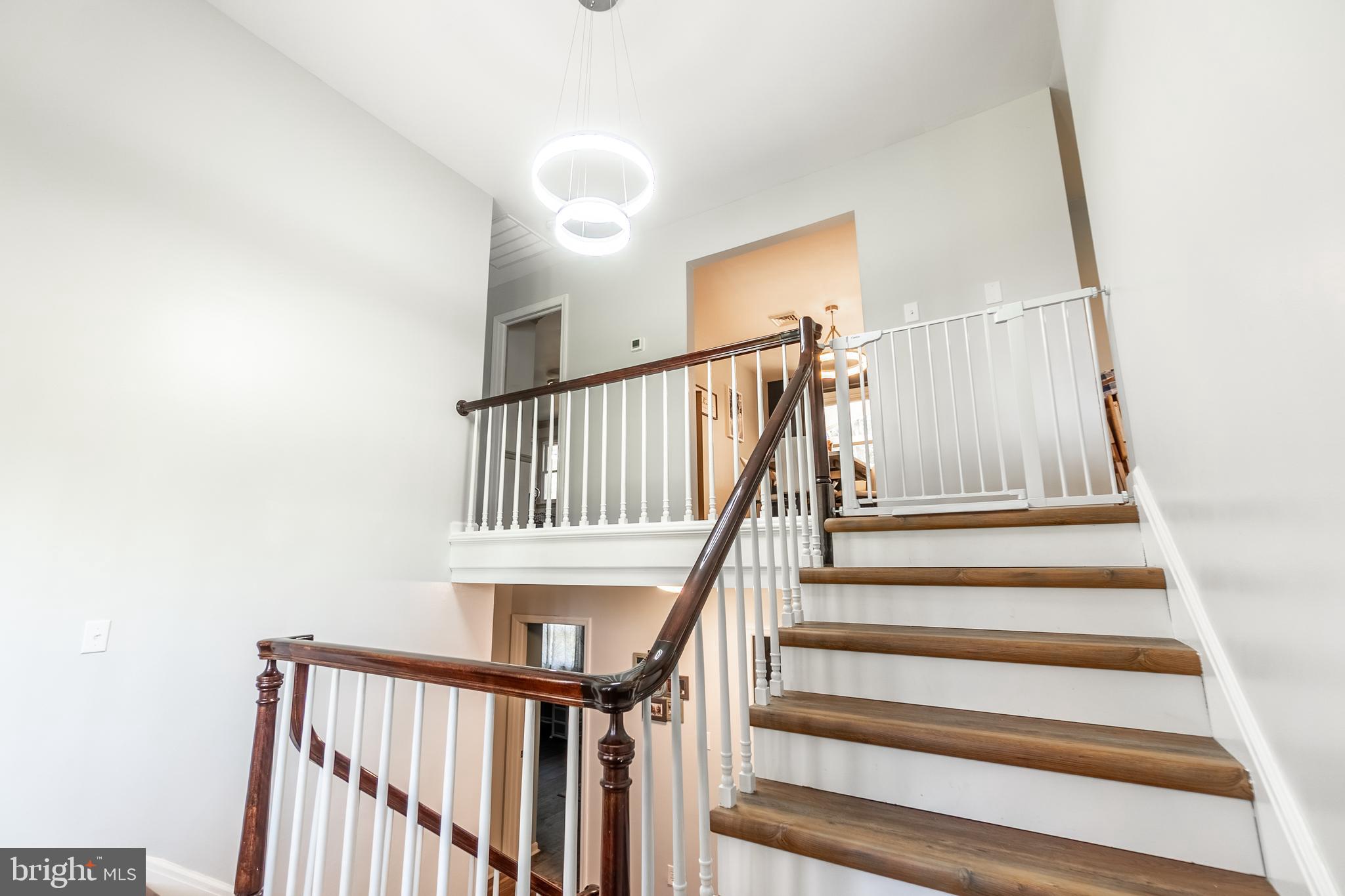 TAMMANY MANOR - Residential