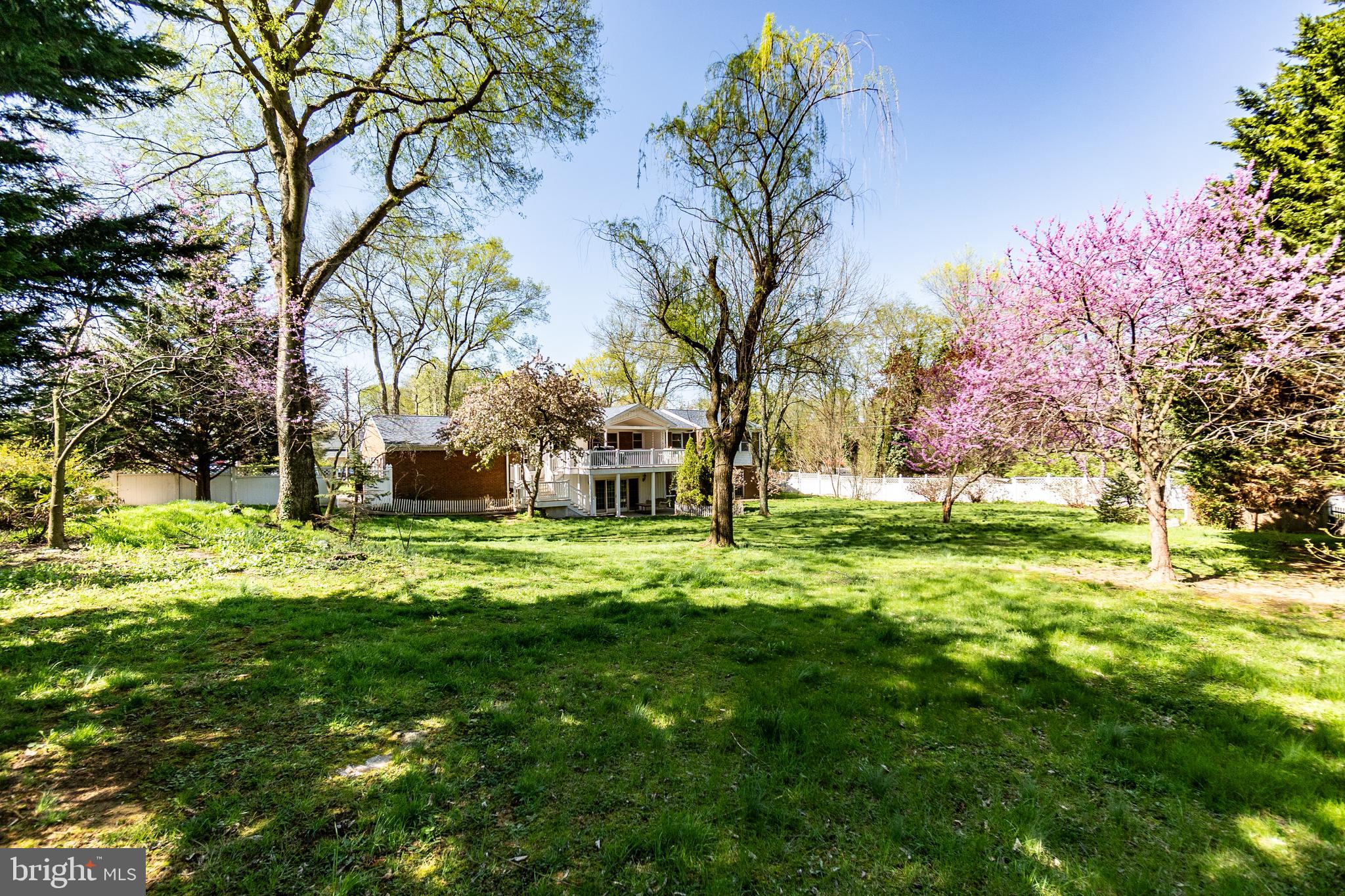 TAMMANY MANOR - Residential