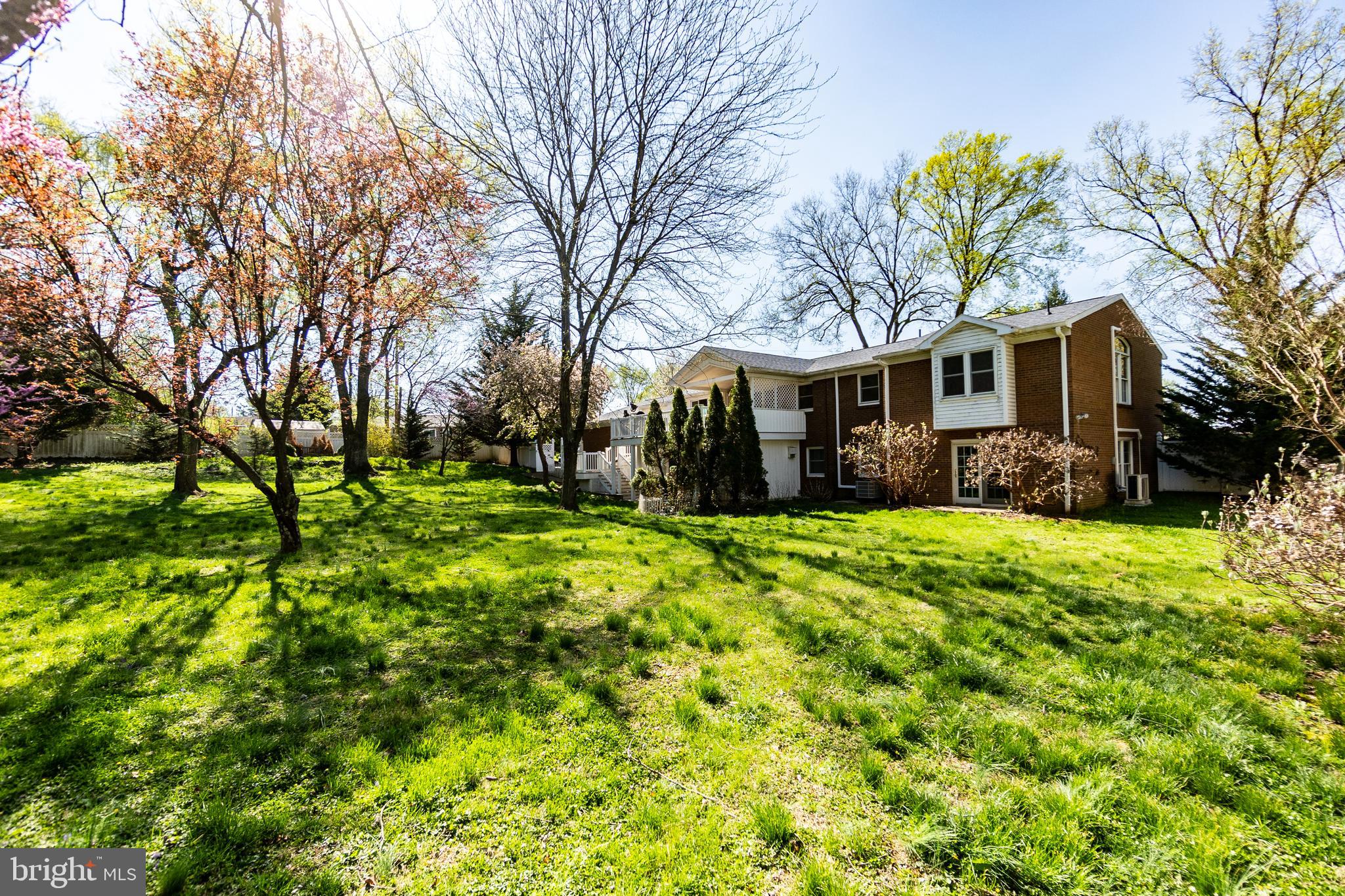 TAMMANY MANOR - Residential