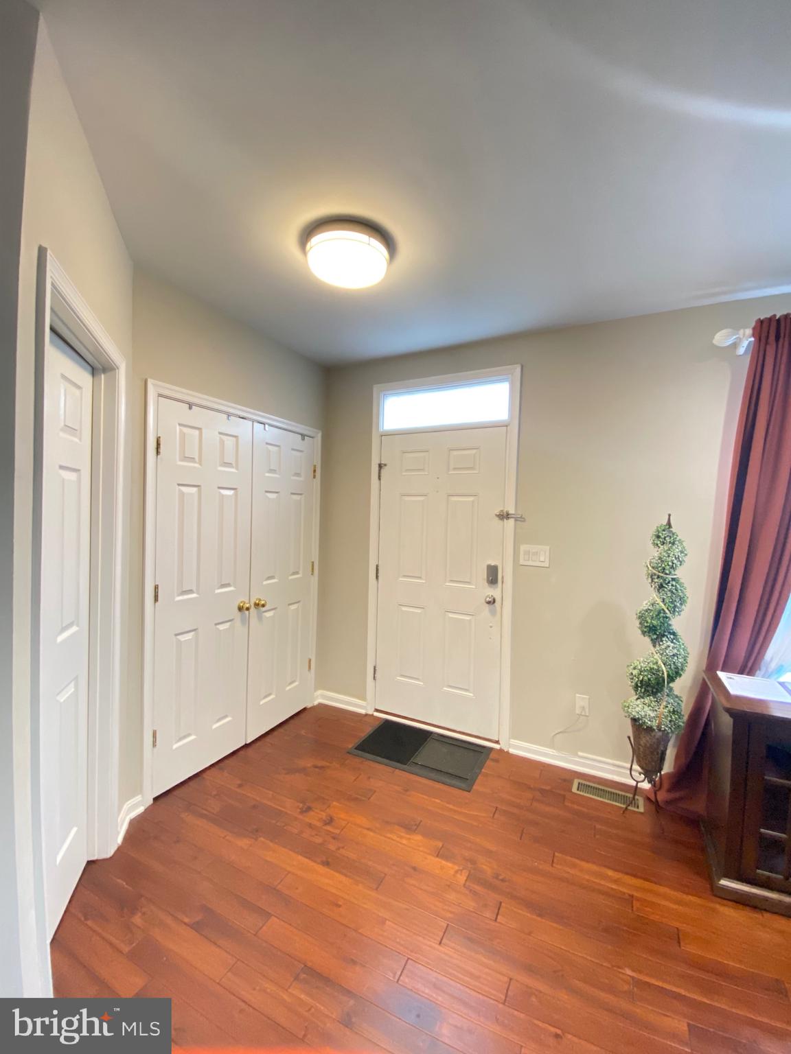 RIDGEFIELD VILLAGE - Residential Lease