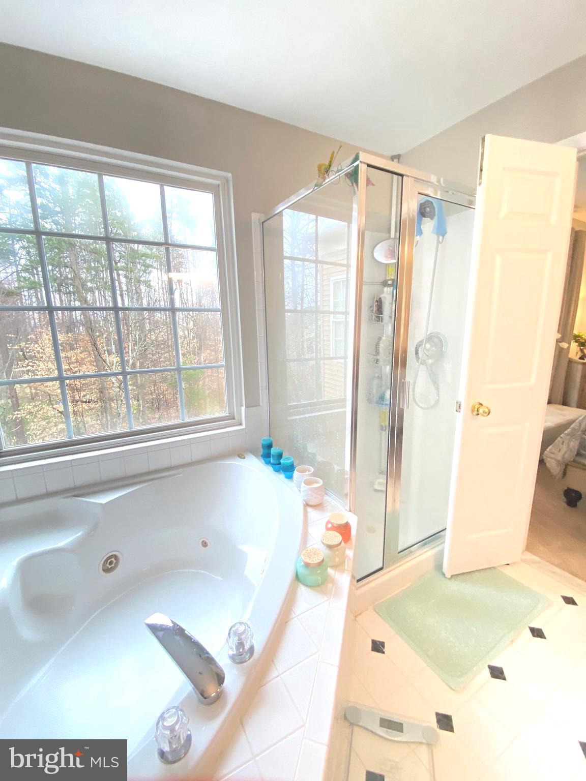 RIDGEFIELD VILLAGE - Residential Lease
