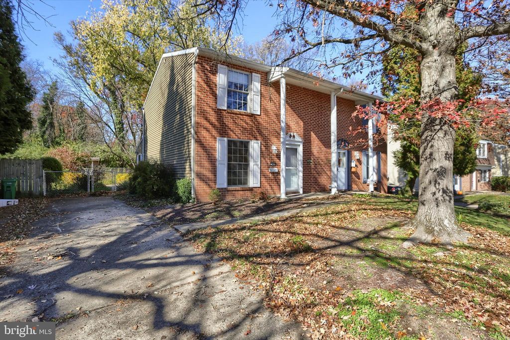 Photo of 347 W Ridge Street, CARLISLE, PA 17013 (MLS # PACB2048318)