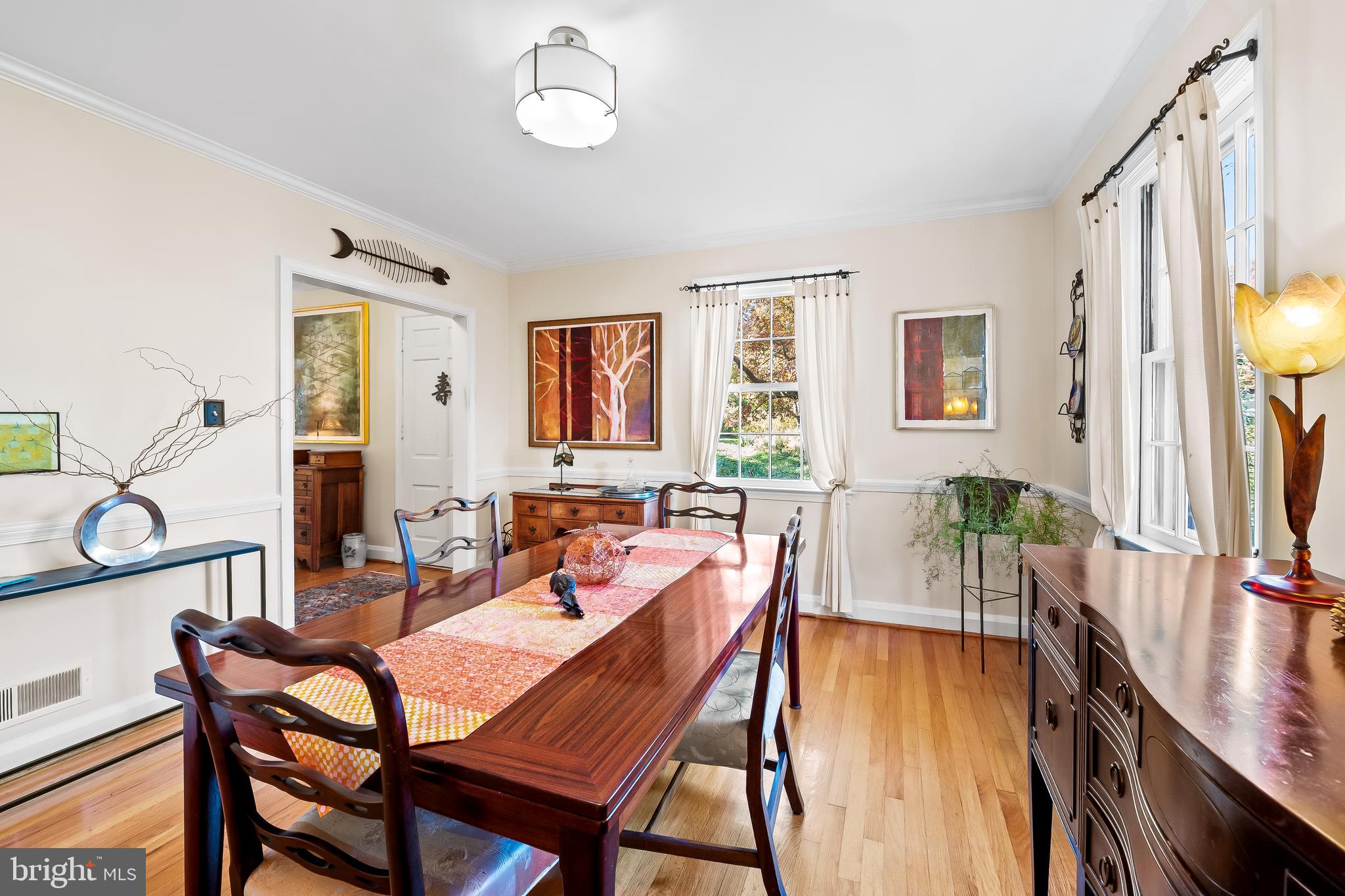 CHESTNUT HILL - Residential