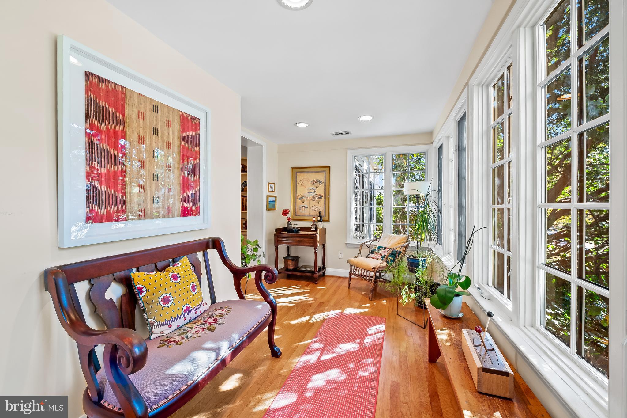 CHESTNUT HILL - Residential