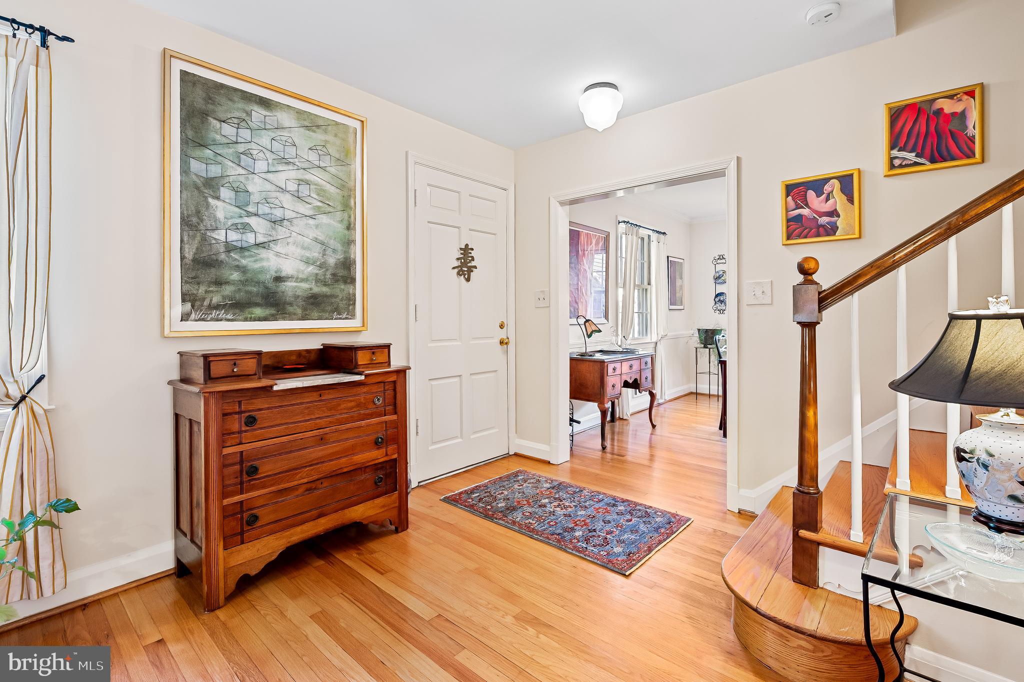 CHESTNUT HILL - Residential