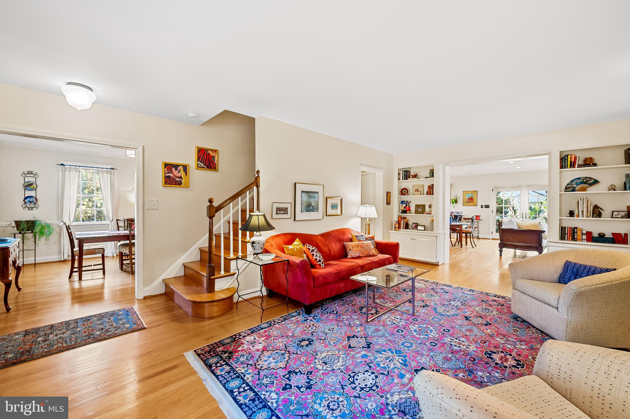 CHESTNUT HILL - Residential