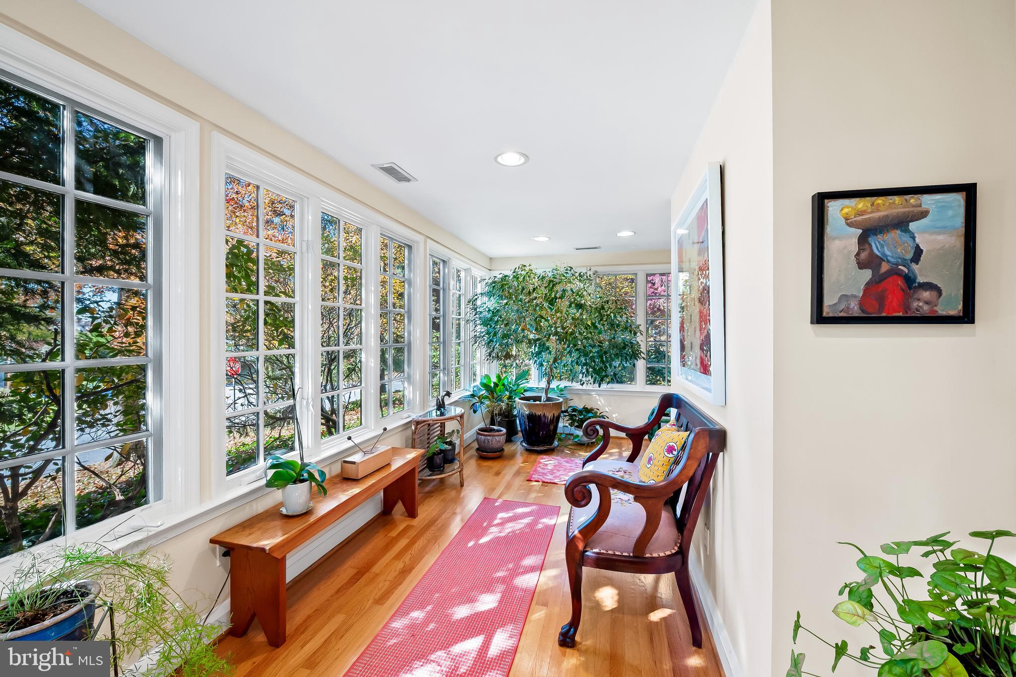 CHESTNUT HILL - Residential