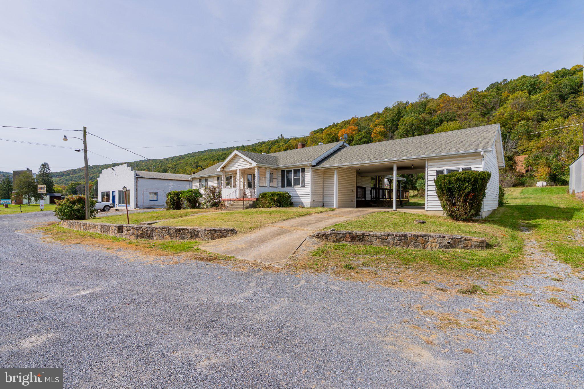 3293 PETERSBURG PIKE